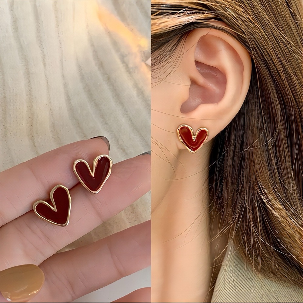 Simple Red heart Ear Stud